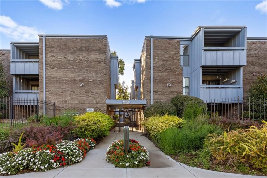 Photo 22 of 22 - 4057 Walnut Street #6, Kansas City, MO 64111