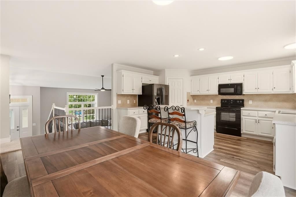 2116 Bradford Place — photo 9