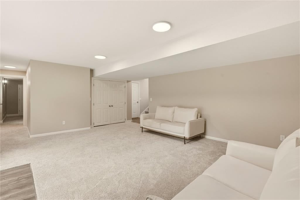 2116 Bradford Place — photo 23