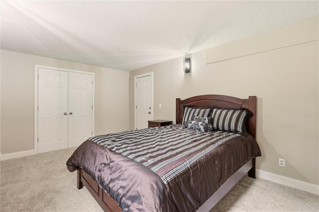 2116 Bradford Place — photo 24