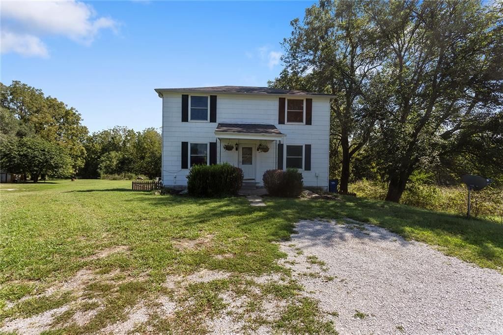 9845 Evening Star Road, Eudora, KS