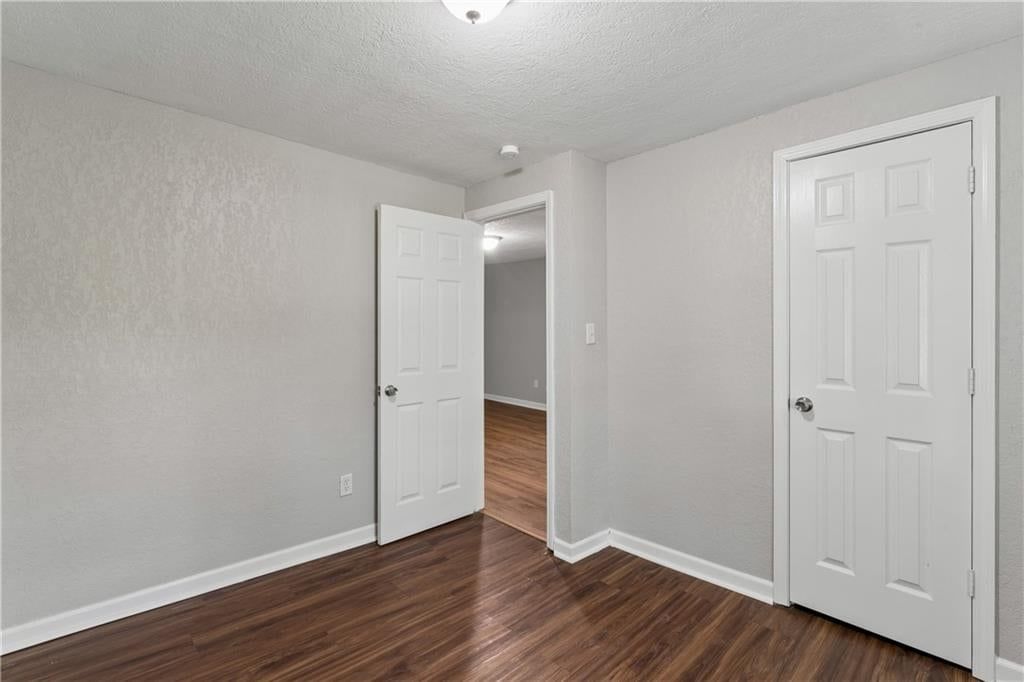 Photo 20 of 39 - 5304 Maywood Avenue, Raytown, MO 64133