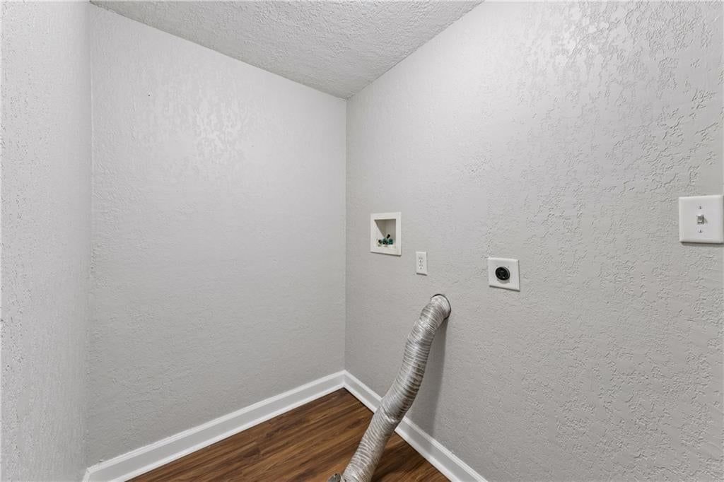 Photo 26 of 39 - 5304 Maywood Avenue, Raytown, MO 64133