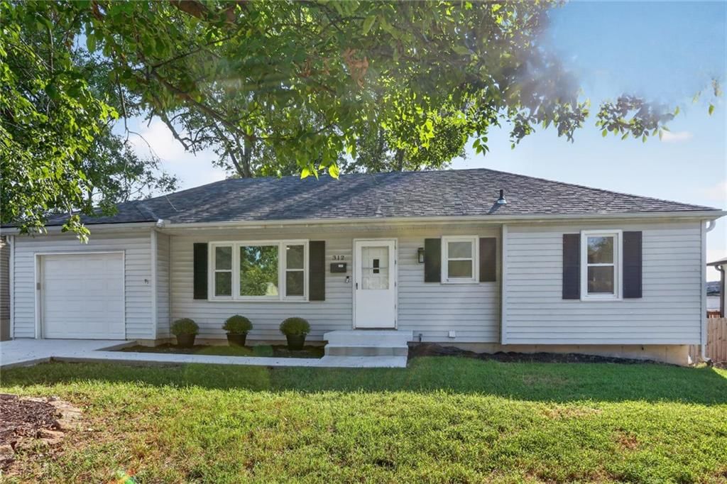 312 S CHESTER Terrace — photo 1