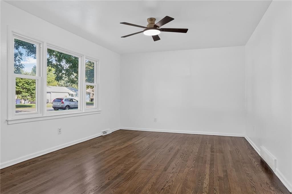 312 S CHESTER Terrace — photo 3