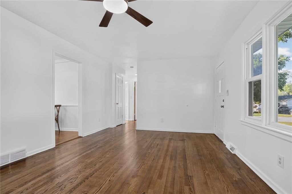312 S CHESTER Terrace — photo 5