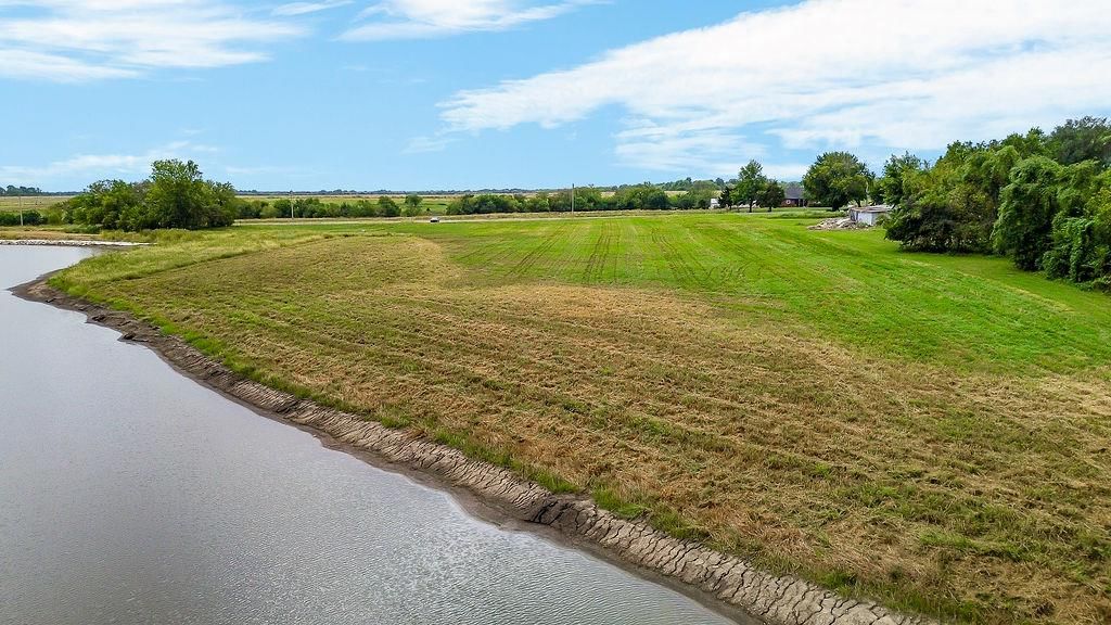 E State Rt 2 Highway, Harrisonville, MO: listing photo 2