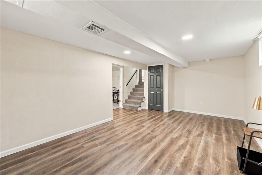 6313 N Wabash Avenue — photo 34