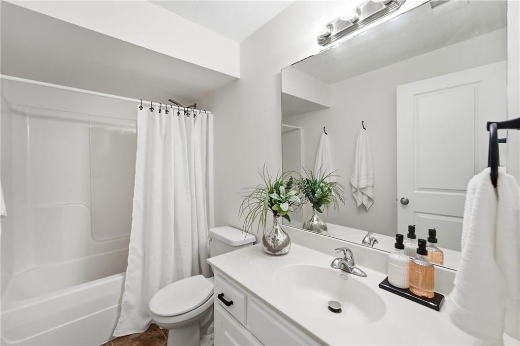 Photo 30 of 40 - 22104 CRYSTAL Avenue, Peculiar, MO 64078