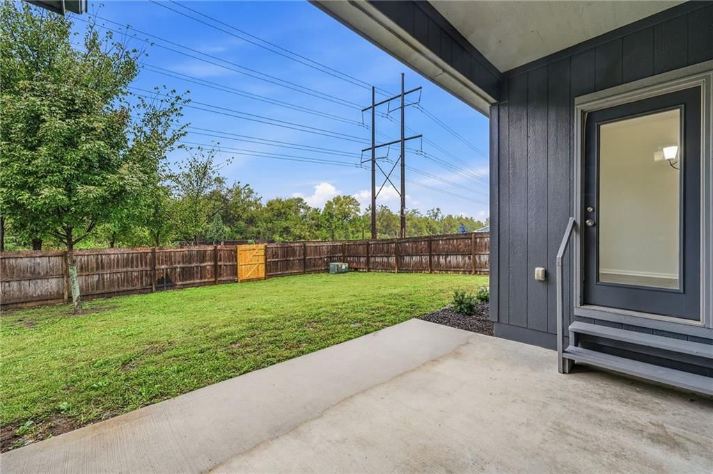Photo 37 of 40 - 22104 CRYSTAL Avenue, Peculiar, MO 64078