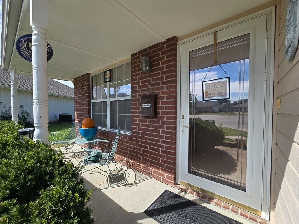 SW Blue Branch Drive — photo 2