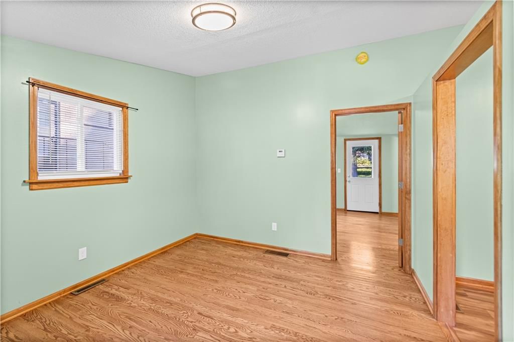 Photo 18 of 34 - 2429 2431 S Harvard Avenue, Independence, MO 64052