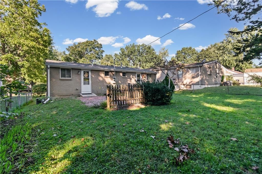 Photo 34 of 34 - 2429 2431 S Harvard Avenue, Independence, MO 64052
