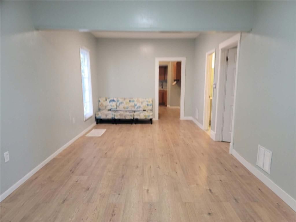 220 N ELMWOOD Avenue — photo 5