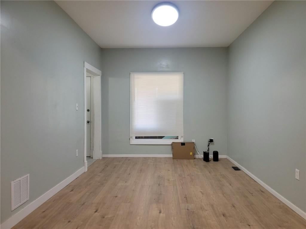 220 N ELMWOOD Avenue — photo 6