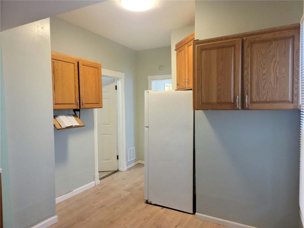 220 N ELMWOOD Avenue — photo 8