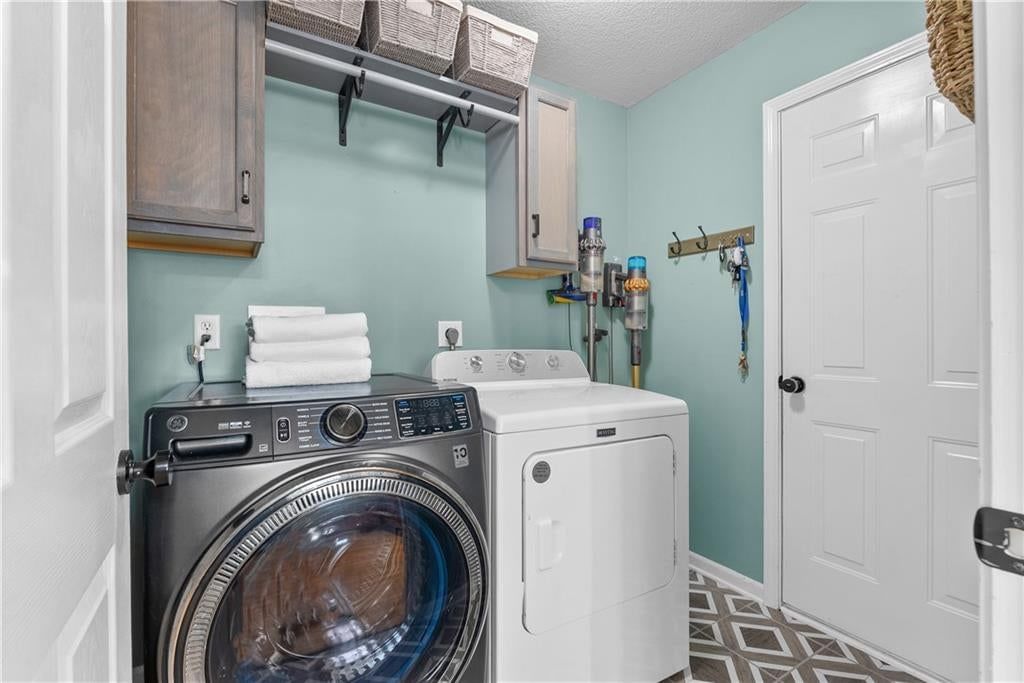 317 SW Bridlewood Court — photo 24