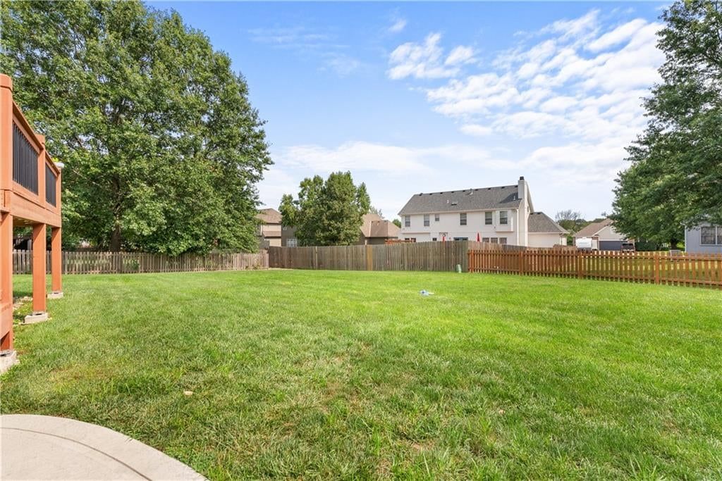 317 SW Bridlewood Court — photo 41