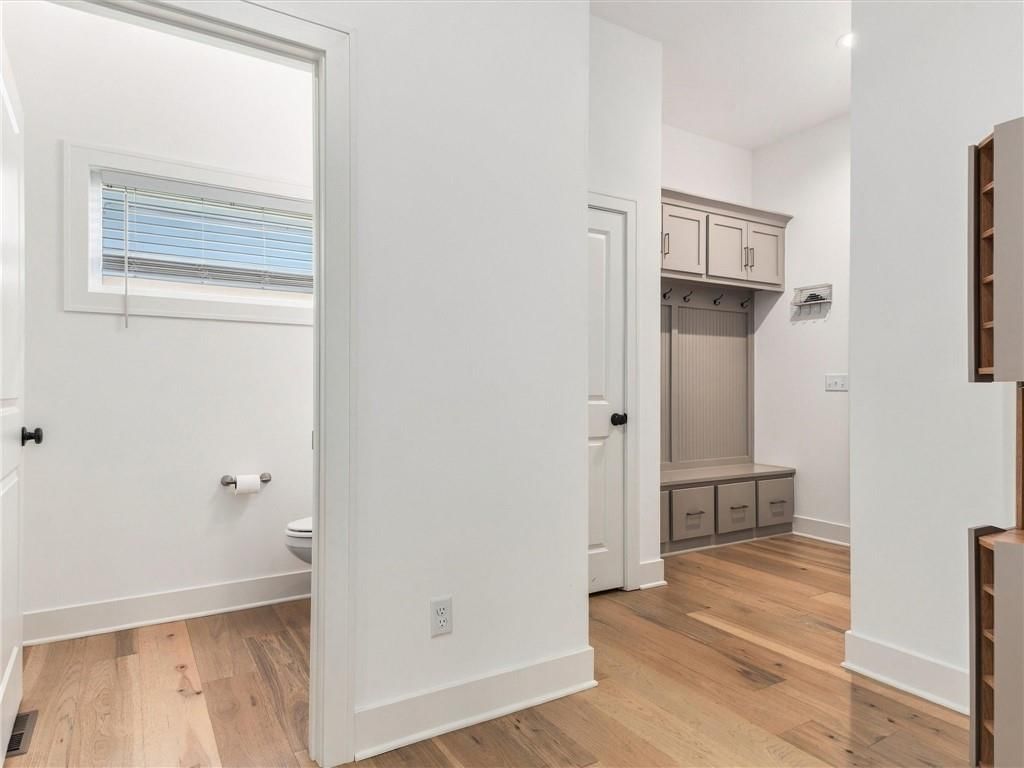 8806 NE 81st Terrace — photo 32