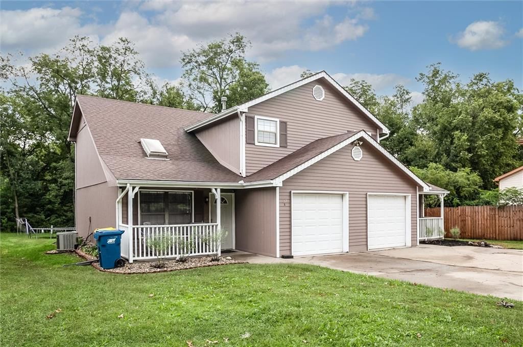 37 Cherry Street, Liberty, MO: listing photo 2