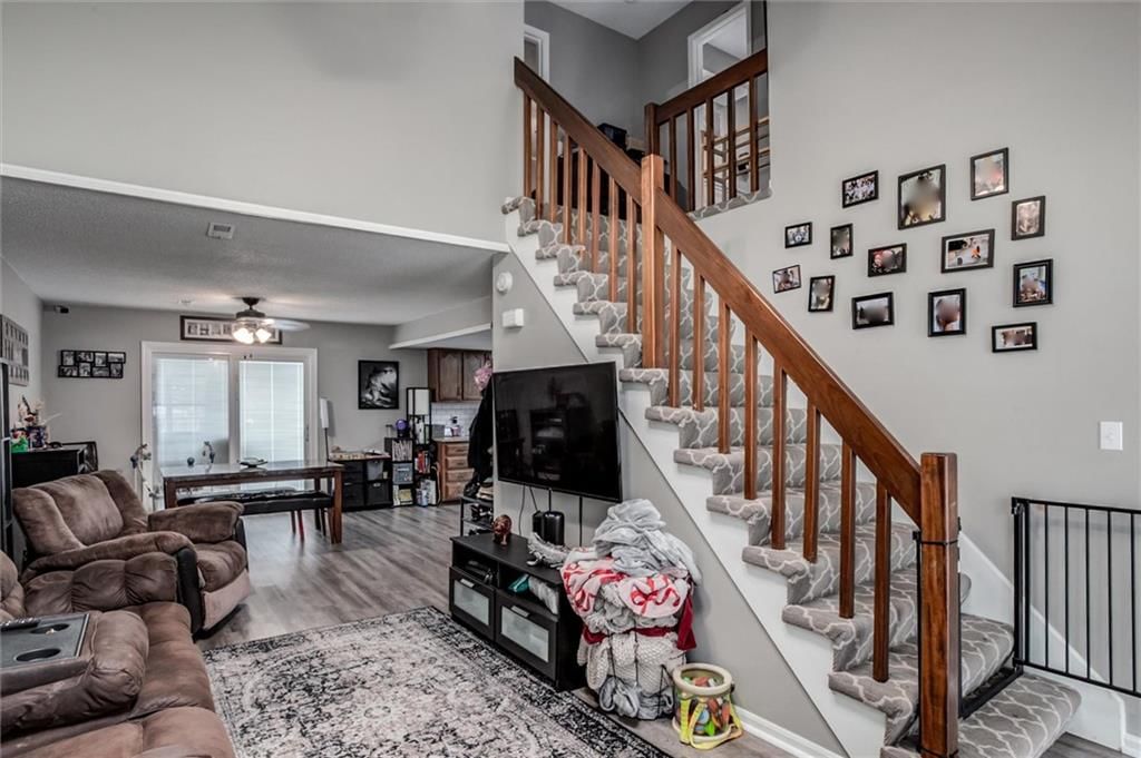 Photo 4 of 31 - 37 Cherry Street, Liberty, MO 64068