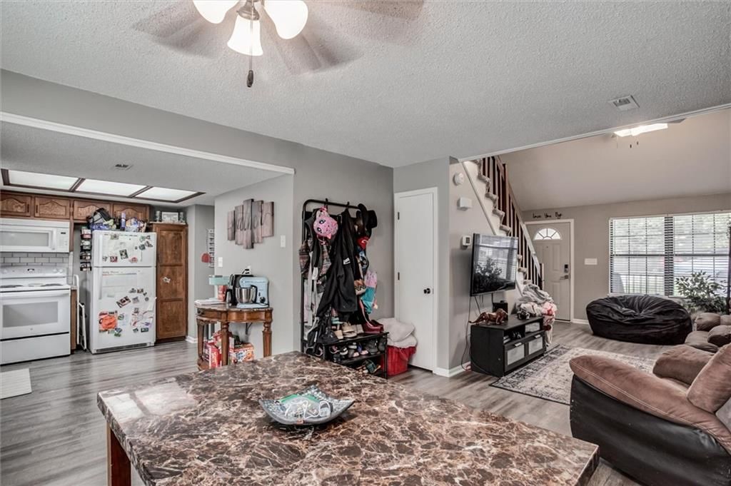 Photo 6 of 31 - 37 Cherry Street, Liberty, MO 64068