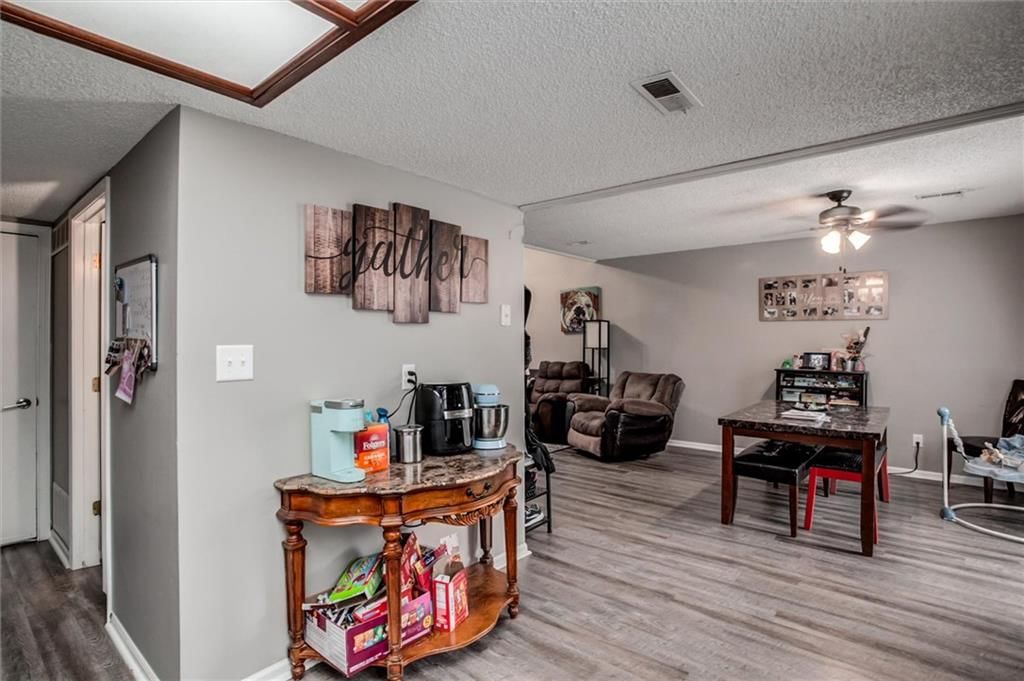 Photo 8 of 31 - 37 Cherry Street, Liberty, MO 64068