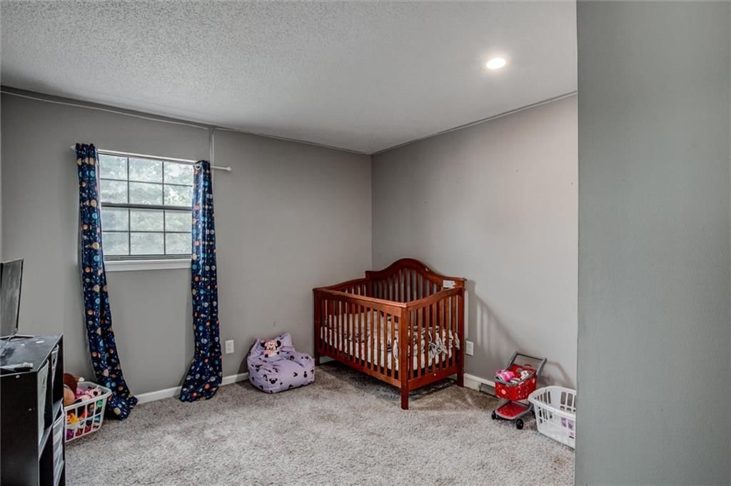 Photo 22 of 31 - 37 Cherry Street, Liberty, MO 64068