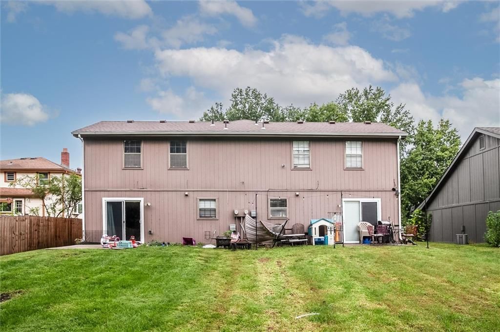 Photo 29 of 31 - 37 Cherry Street, Liberty, MO 64068