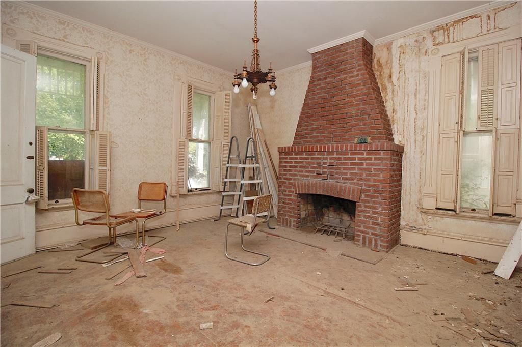 204 S Elm Street — photo 5