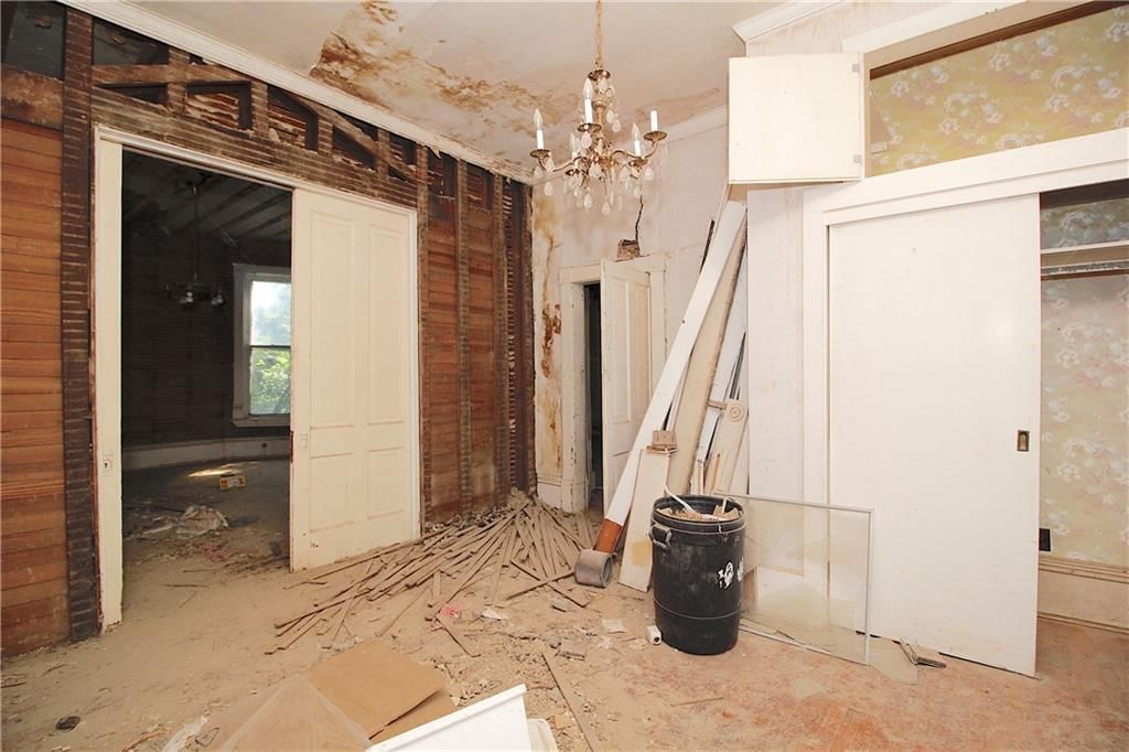 204 S Elm Street — photo 16
