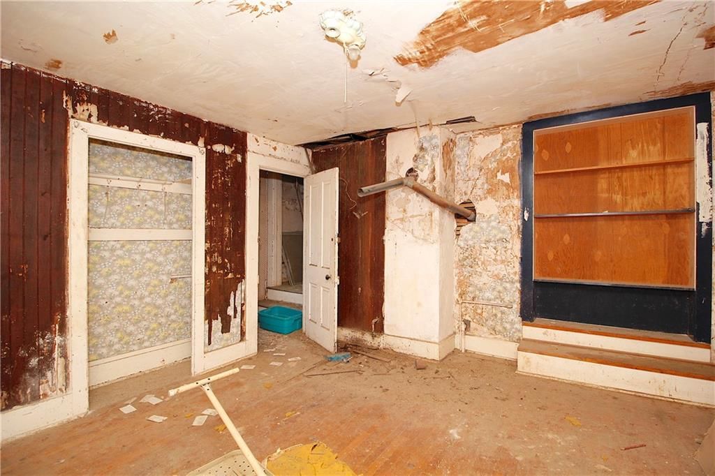 204 S Elm Street — photo 27