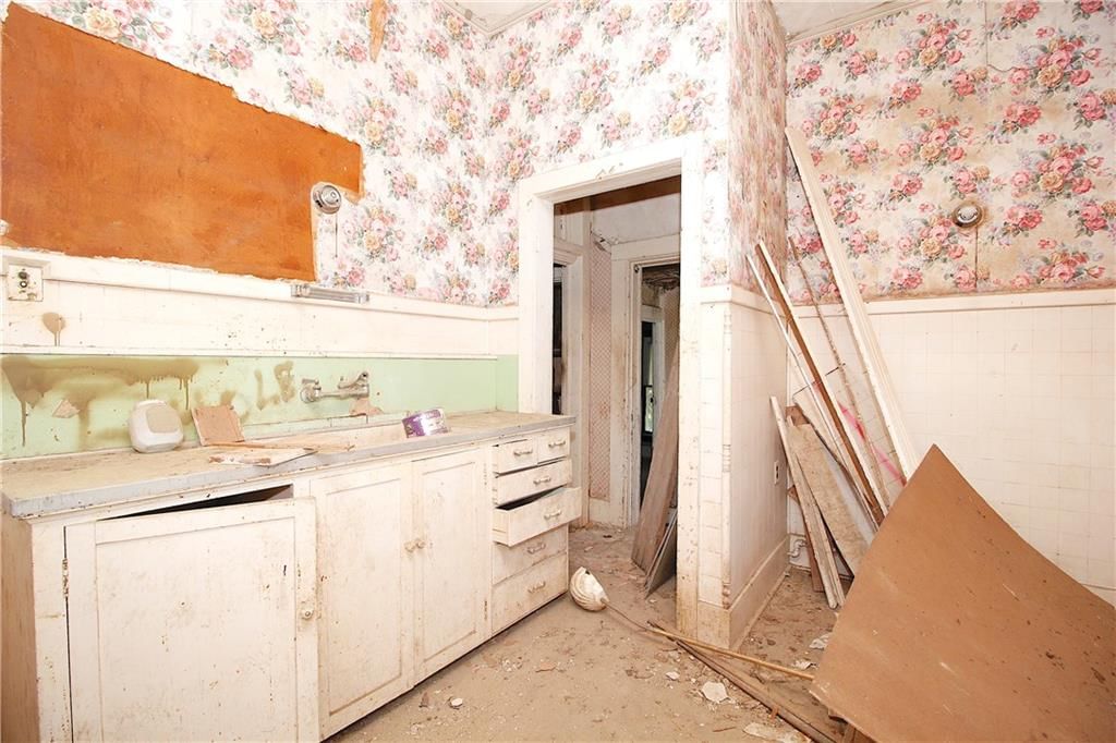 204 S Elm Street — photo 30