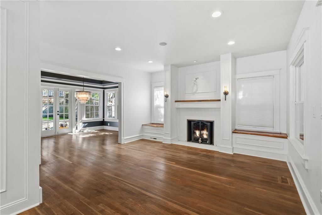 6023 Main Street, Kansas City, MO