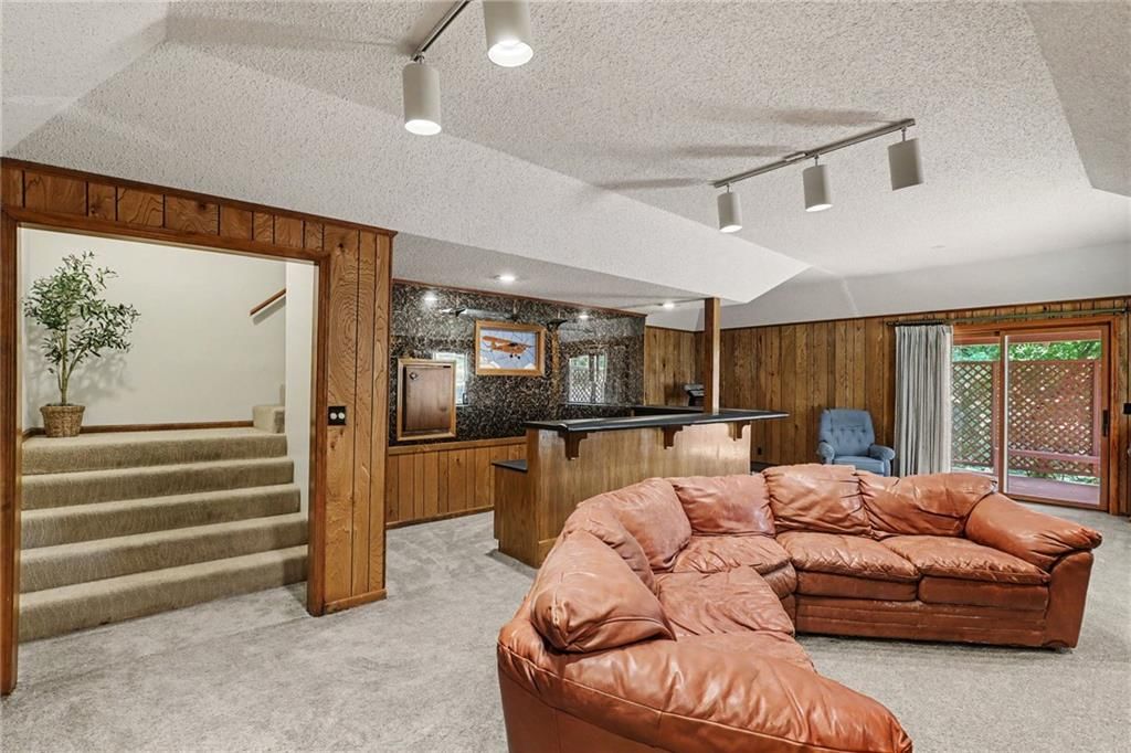 Photo 25 of 32 - 7213 N Bellefontaine Avenue, Gladstone, MO 64119