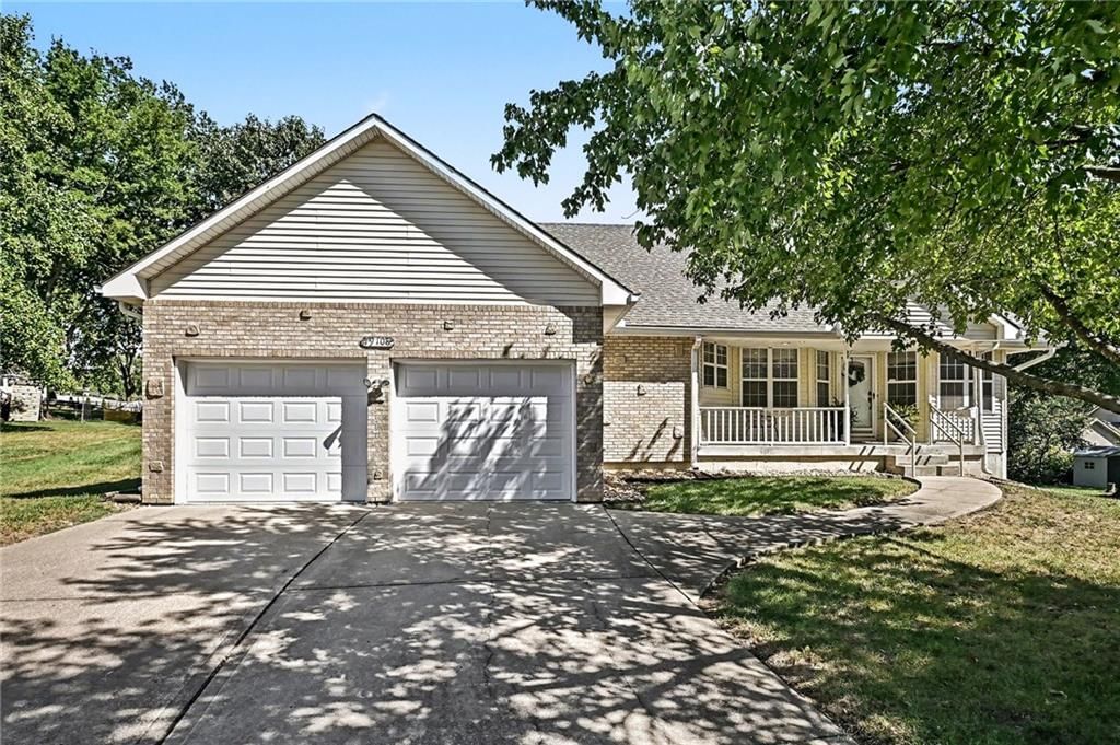 19108 E 27th St Court, Independence, MO: listing photo 2