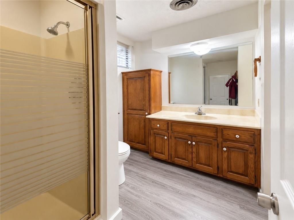 Photo 4 of 26 - 1201 N 64th Street, Kansas City, KS 66102
