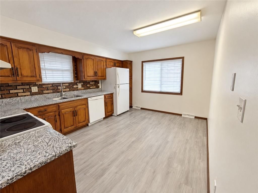 Photo 10 of 26 - 1201 N 64th Street, Kansas City, KS 66102