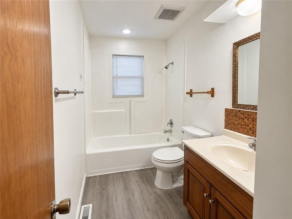 Photo 11 of 26 - 1201 N 64th Street, Kansas City, KS 66102