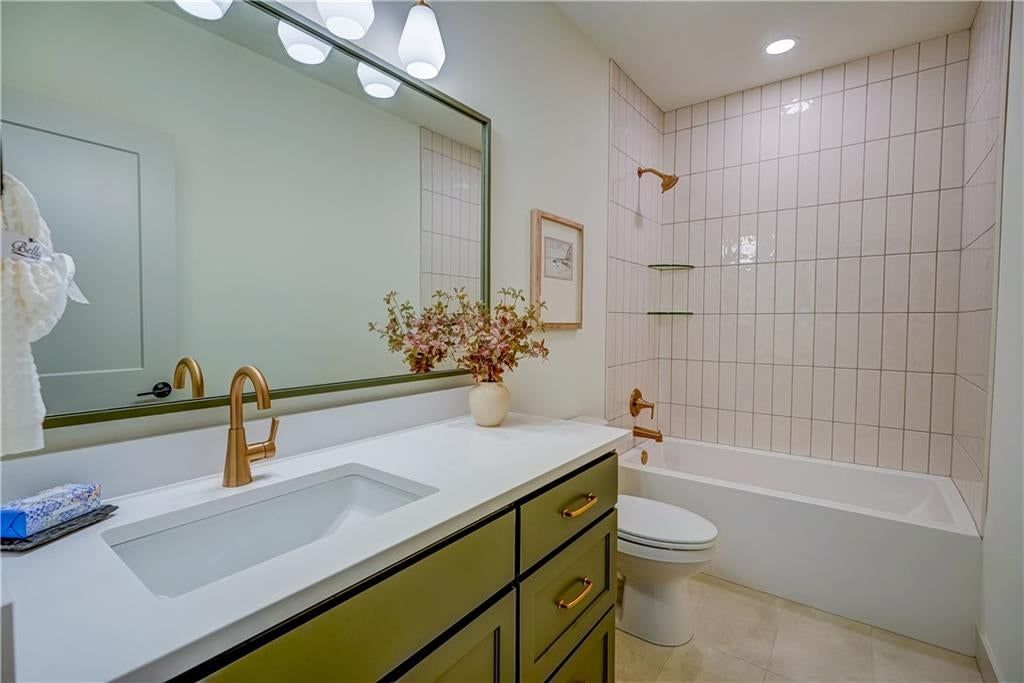 590 South Shore Drive — photo 55