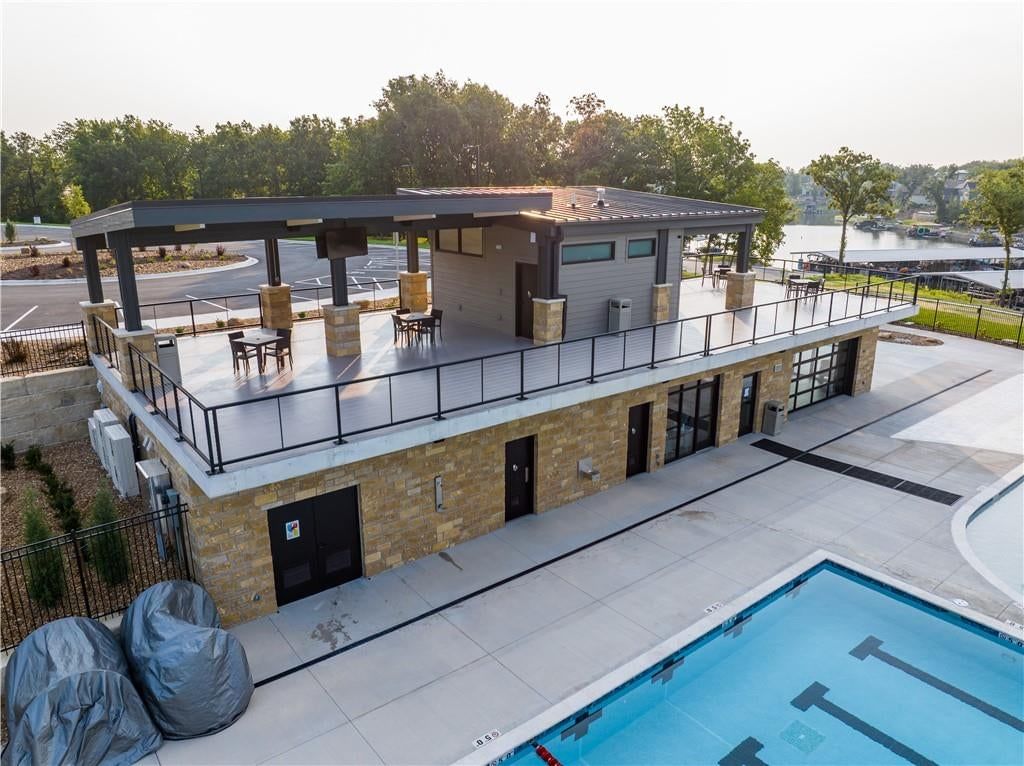 590 South Shore Drive — photo 85