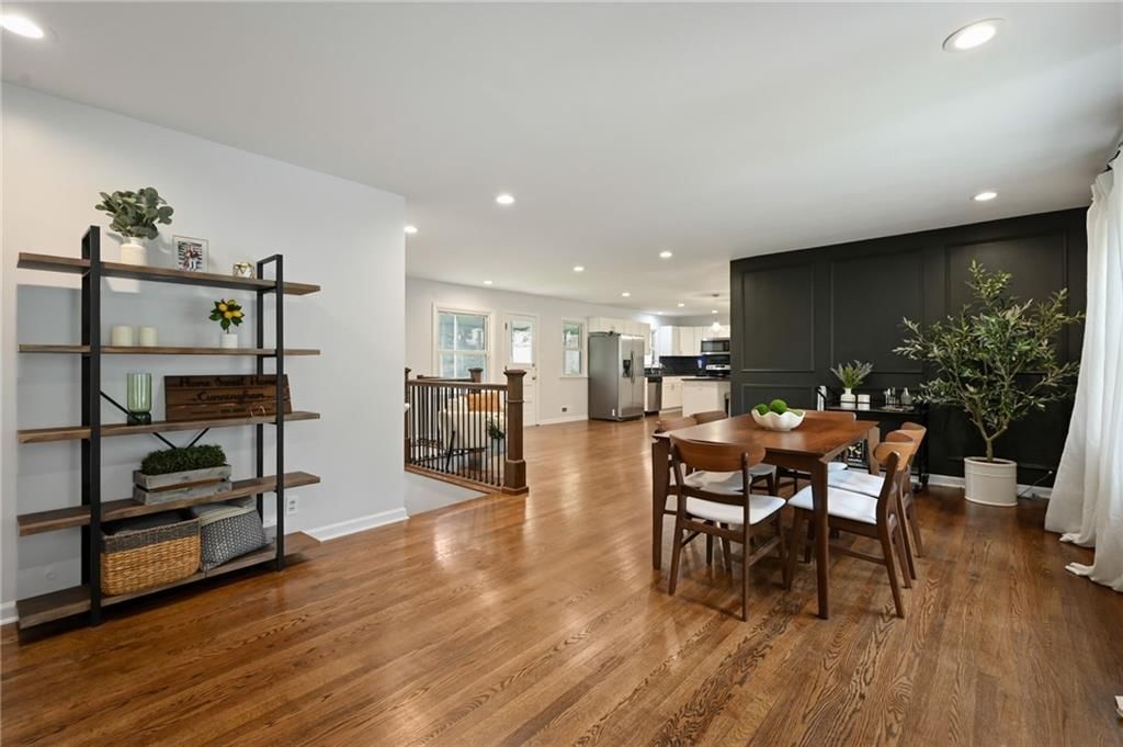 10004 Holly Street — photo 6