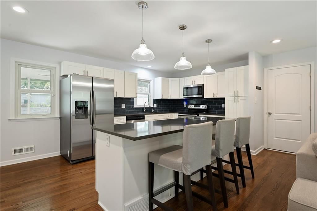 10004 Holly Street — photo 12