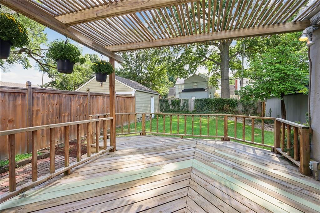 1235 W Gregory Boulevard — photo 18