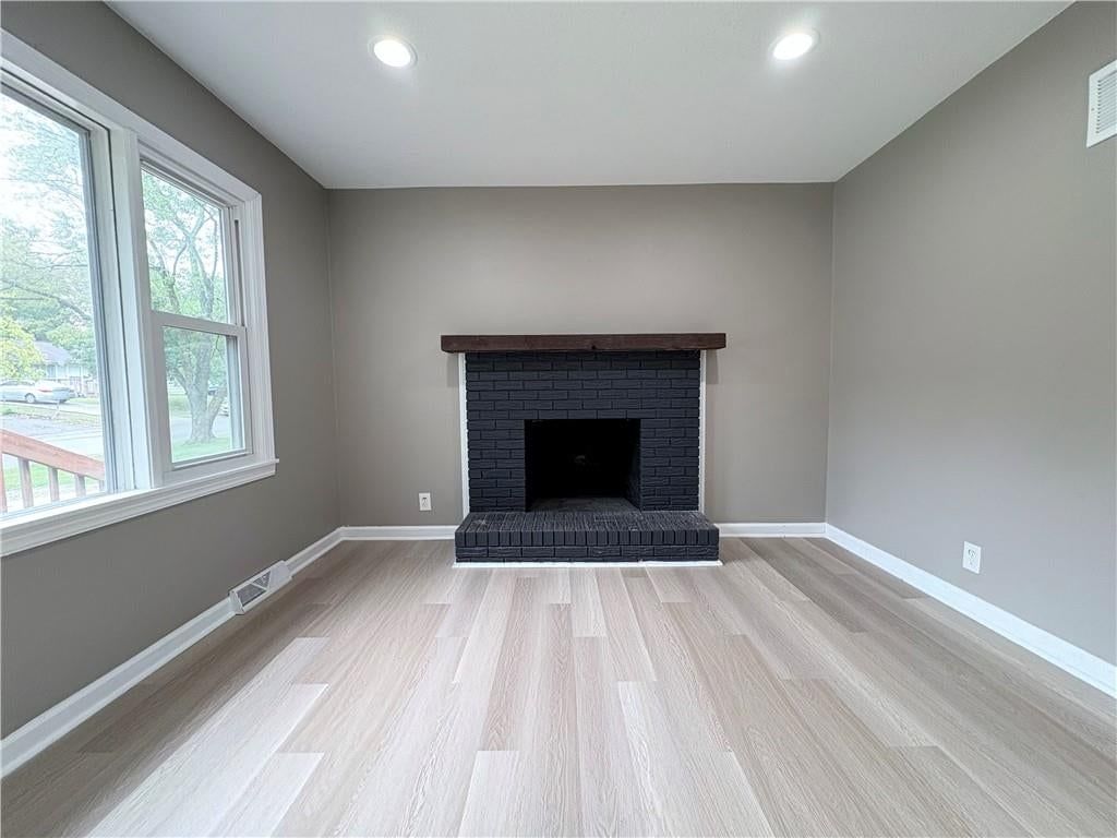 6110 E 148TH Terrace, Grandview, MO: listing photo 2