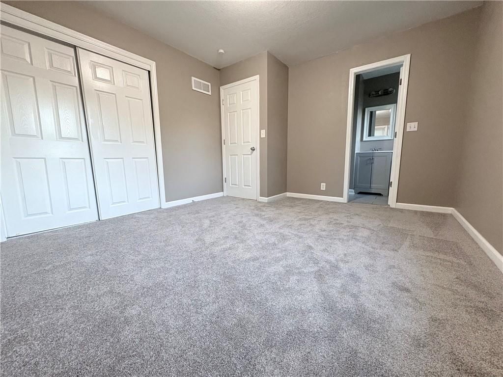 Carpet at 6110 E 148TH Terrace, Grandview, MO 64030