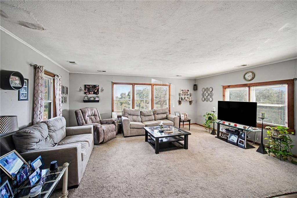 Photo 11 of 73 - 15 S 98th Street, Edwardsville, KS 66111