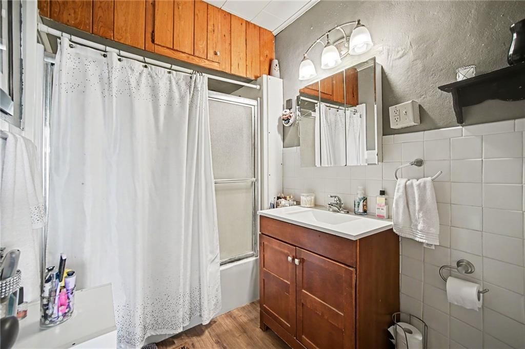 Photo 19 of 73 - 15 S 98th Street, Edwardsville, KS 66111