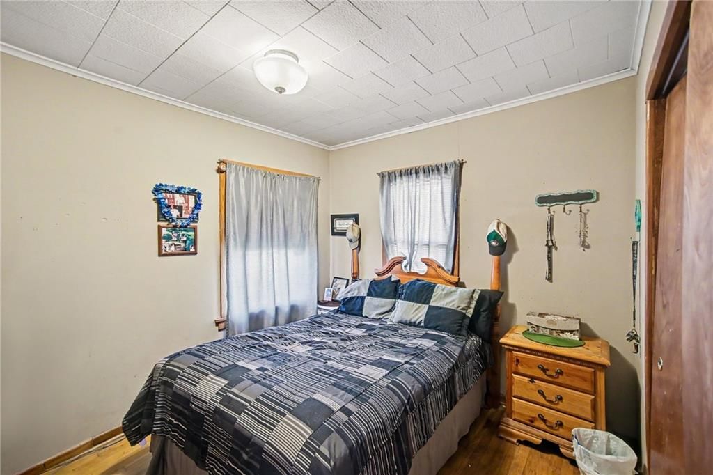 Photo 18 of 73 - 15 S 98th Street, Edwardsville, KS 66111