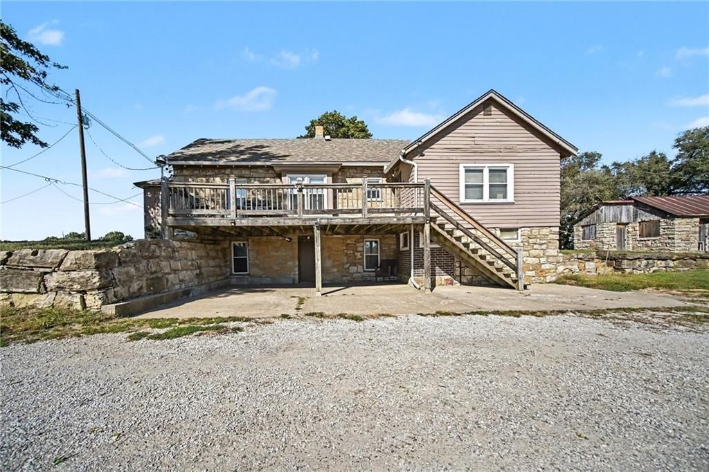 Photo 4 of 73 - 15 S 98th Street, Edwardsville, KS 66111